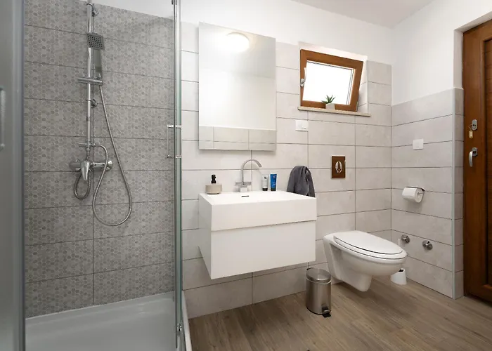 Vikendica Vito An Peaceful Escape Near Historic Town *